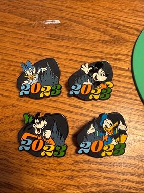 Disney pen trading set of 2023 your pins NWOT